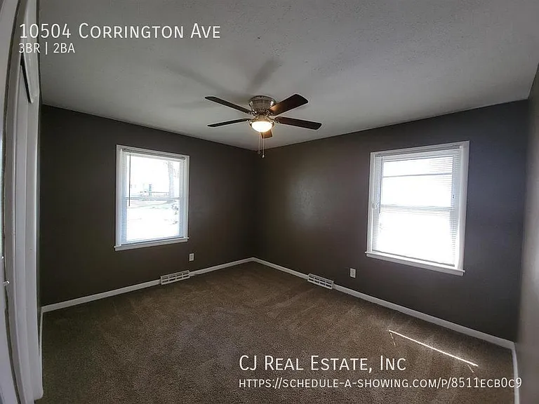 10504 Corrington Ave — Photo 9
