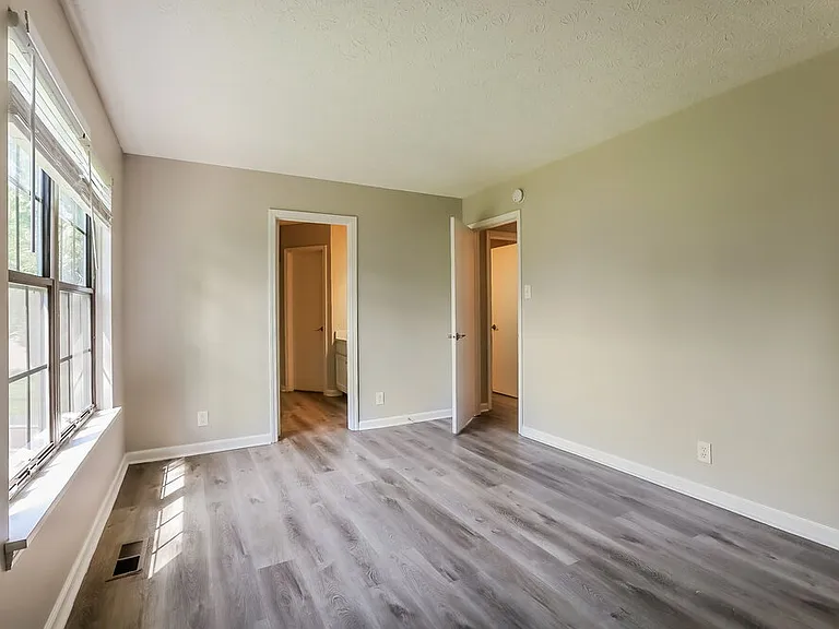6722 Foxfire Dr — Photo 9