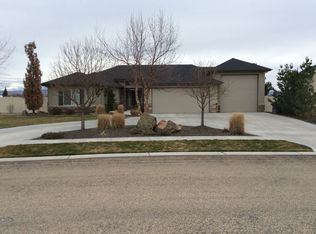 1260 N Redspire Way, Star, ID 83669