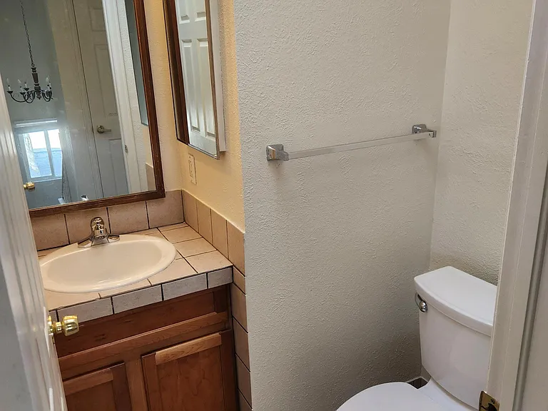 2304 S Williams St — Photo 9
