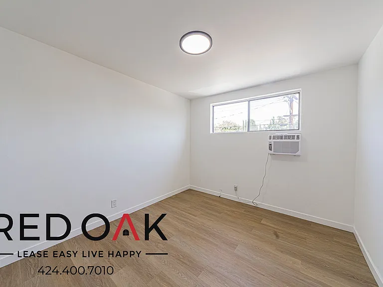252 W Elm Ave #O — Photo 16