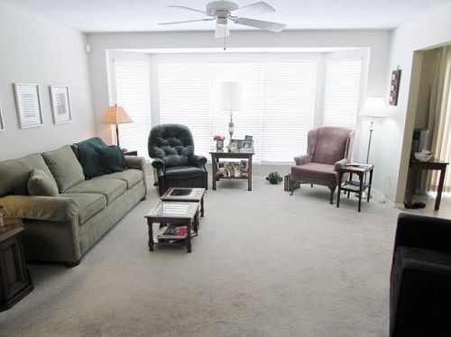 3rd image of 1945 Telford Dr