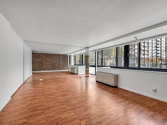 3rd image of 77 Bleecker St #W105