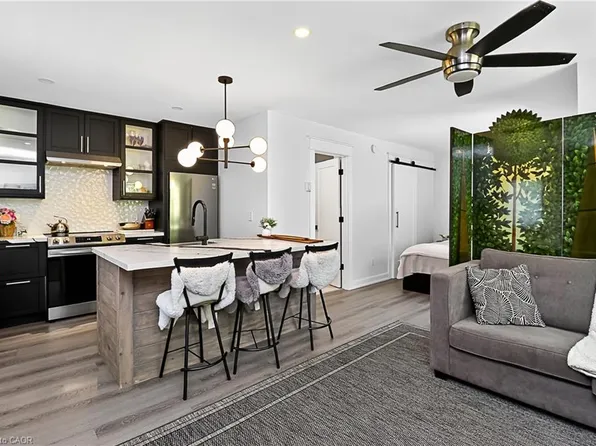 15 Dawson Dr #3, Collingwood, ON L9Y 5B4