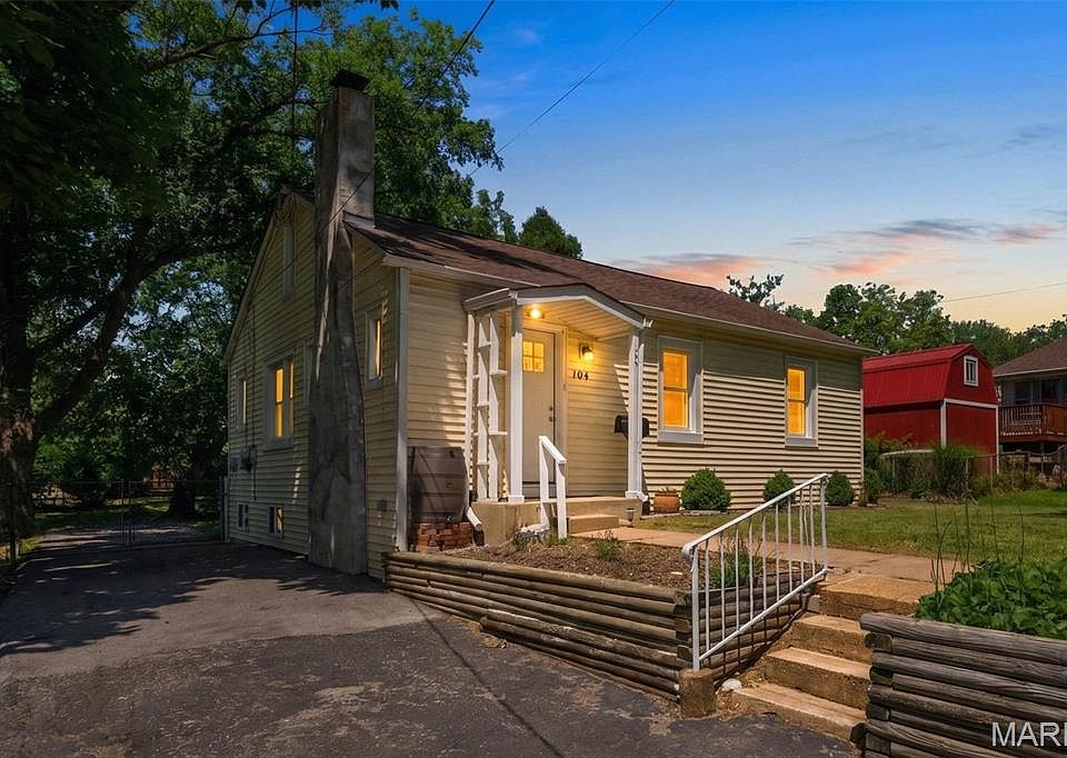 1st image of 10411 Maddox Pl