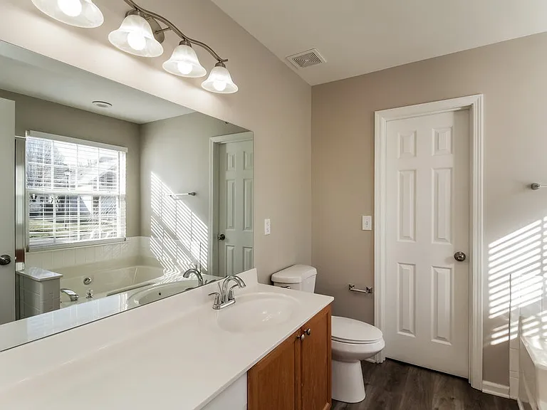 1001 Andrea Pl — Photo 10