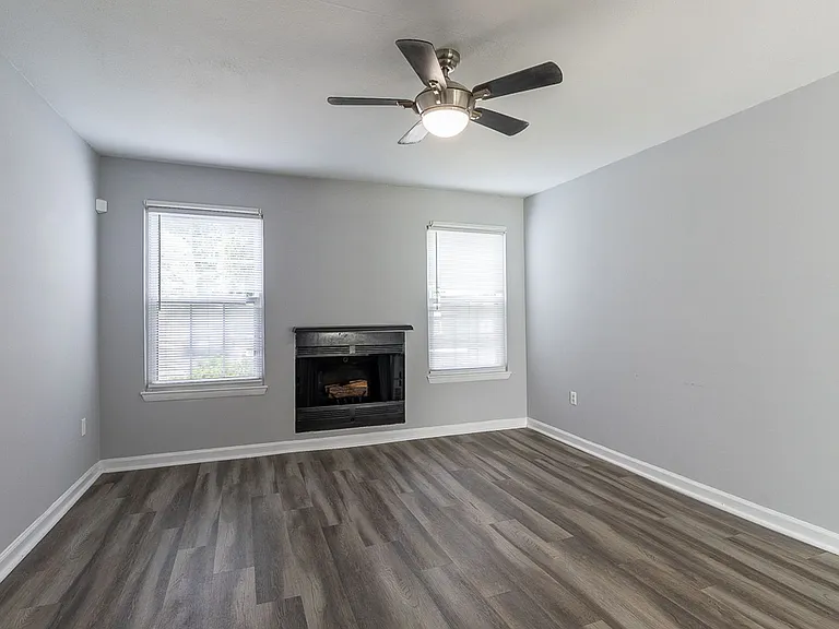 411 Sea Pointe Ct #101 — Photo 7