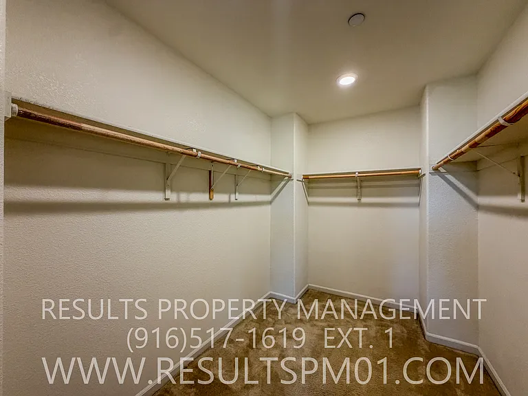 4329 Gentry Way — Photo 28