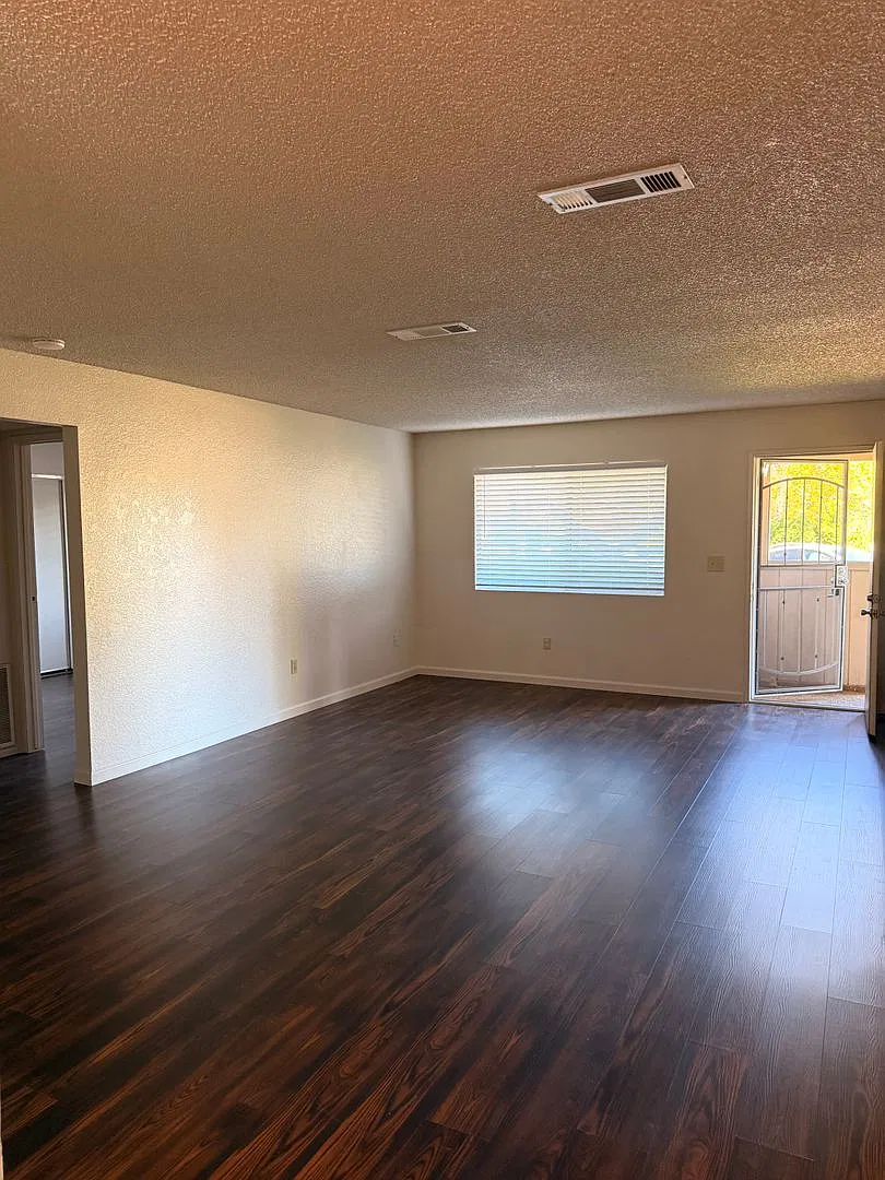 3048 Catalpa Ct Units 1-4, Redding, CA 96002 — Photo 4