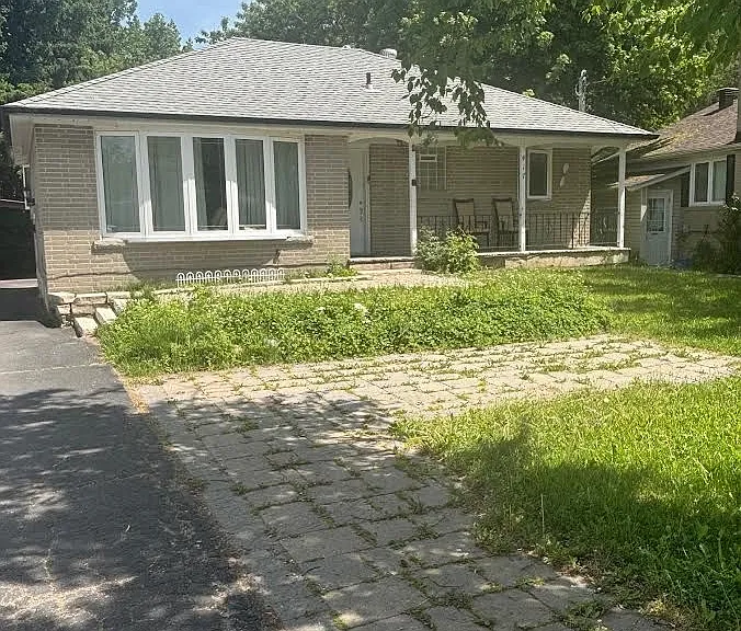 417 Taylor Mills Dr N #BASEMENT — Photo 2