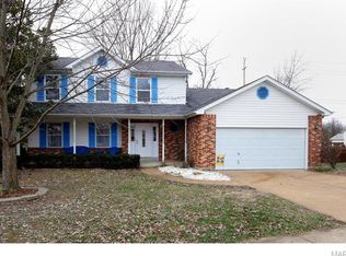 7251 Spring Water Ct, Saint Louis, MO 63129