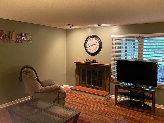 4th image of 8400 Olde Colony Trl APT 75