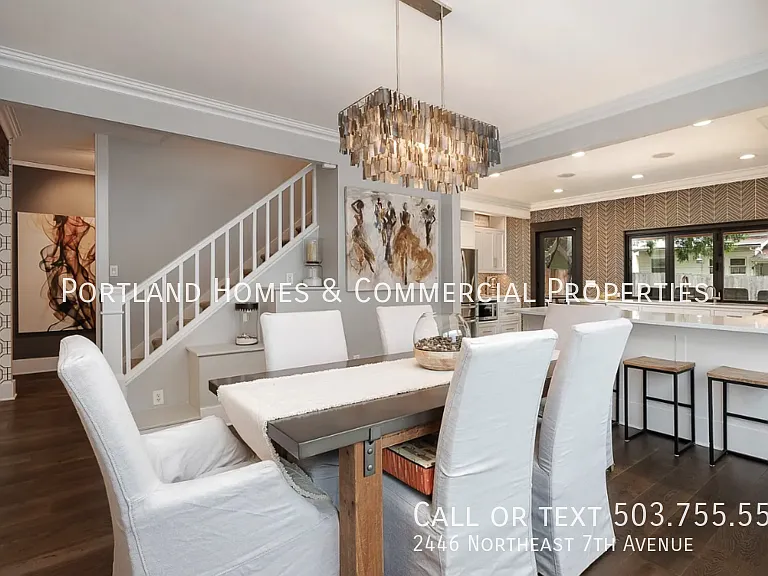2446 NE 7th Ave — Photo 4