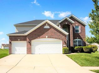 16800 Riverwood Pointe Ct, Florissant, MO 63034