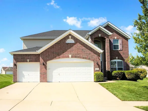 16800 Riverwood Pointe Ct, Florissant, MO 63034