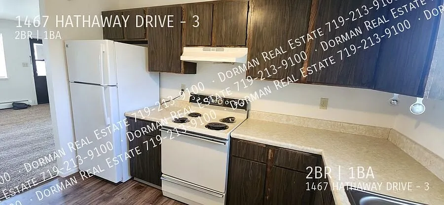 1467 Hathaway Dr — Photo 4