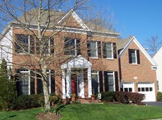 13003 Monroe Manor Dr, Herndon, VA 20171