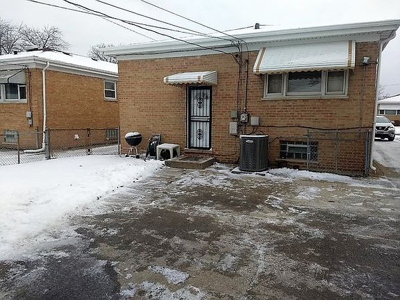 5th image of 546 Hoxie Ave