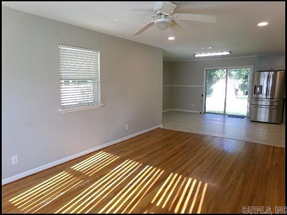 3rd image of 51 Meadowbrook Dr