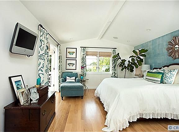 5th image of 464 Serra Dr