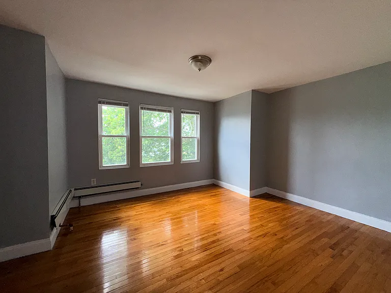 1531 Cottman Ave — Photo 28