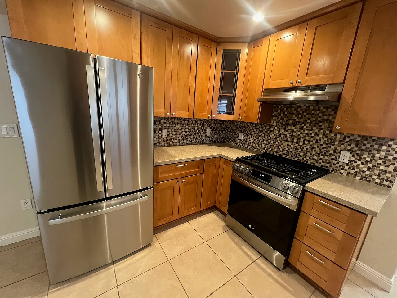 2 bed, 1056 sqft, $4,295 — Photo 3
