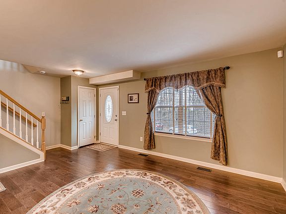 Hardwood floors on main lvl