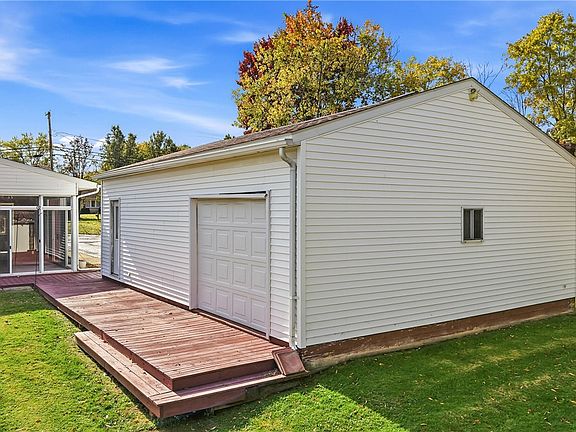 5th image of 3649 Morefield Rd