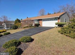 17 Independence Dr, New Freedom, PA 17349