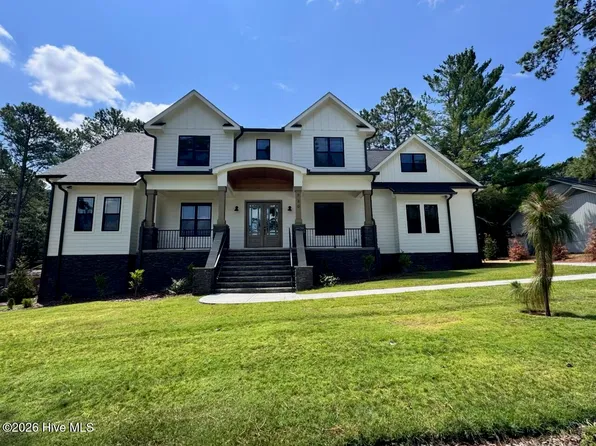730 Diamondhead Drive S, Pinehurst, NC 28374