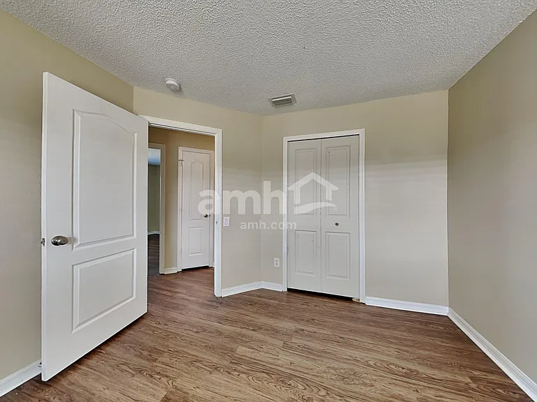 12517 Midpointe Dr — Photo 19