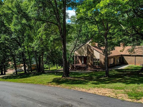 5th image of 511 Briarwood Dr