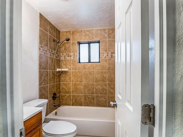 2838 Aliso Dr NE — Photo 7