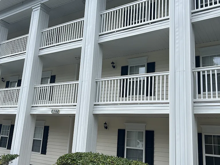 627 Woodmoor Dr #302-1 — Photo 1