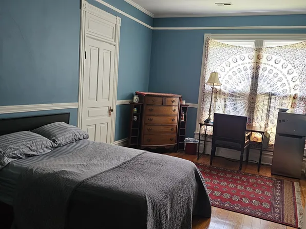 228 Oakhurst Rd, Statesville, NC 28677