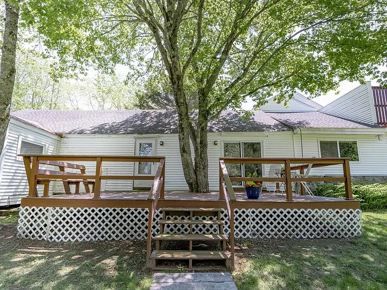 private deck