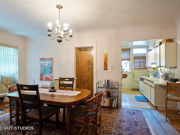 5th image of 6206 N Leavitt St APT 1B