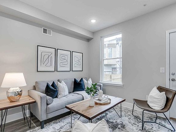 5th image of 1206 N Taylor St APT 1