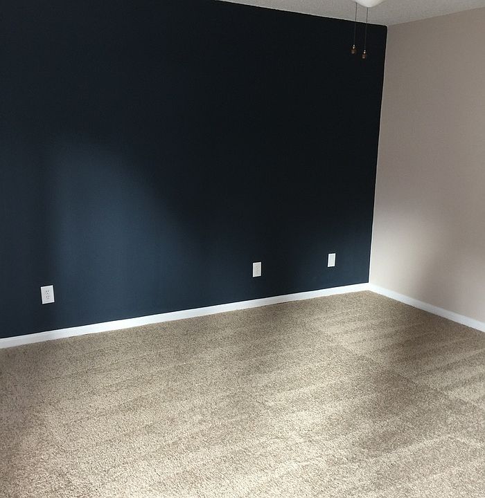 2nd image of 2628 White Oak Ln