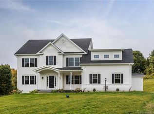 59 Hattertown Rd #B, Newtown, CT 06470