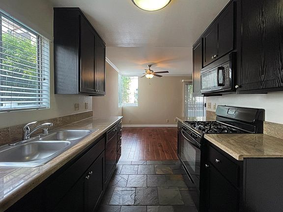 5th image of 12059 Hoffman St APT 104