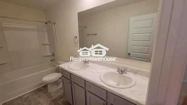 11899 Conrad Cir — Photo 19