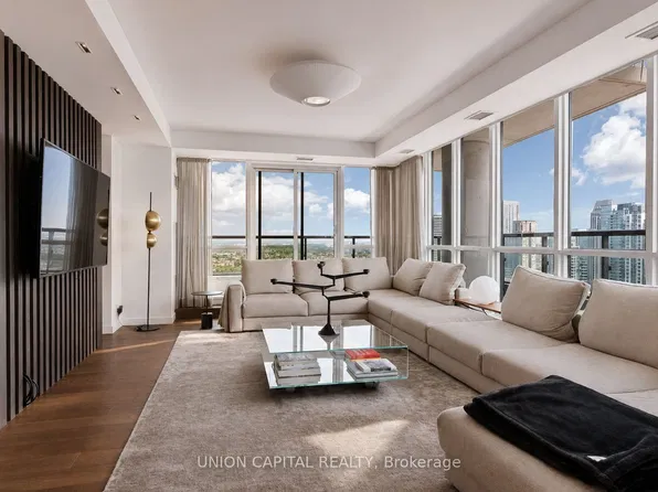 3985 Grand Park Dr Unit 2706, Mississauga, ON L5B 0H8