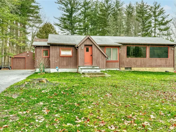 178 Ballantyne Rd, Rochester, NY 14623