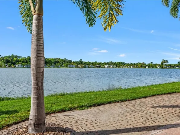 2105 Crystal Lake DR, NAPLES, FL 34120