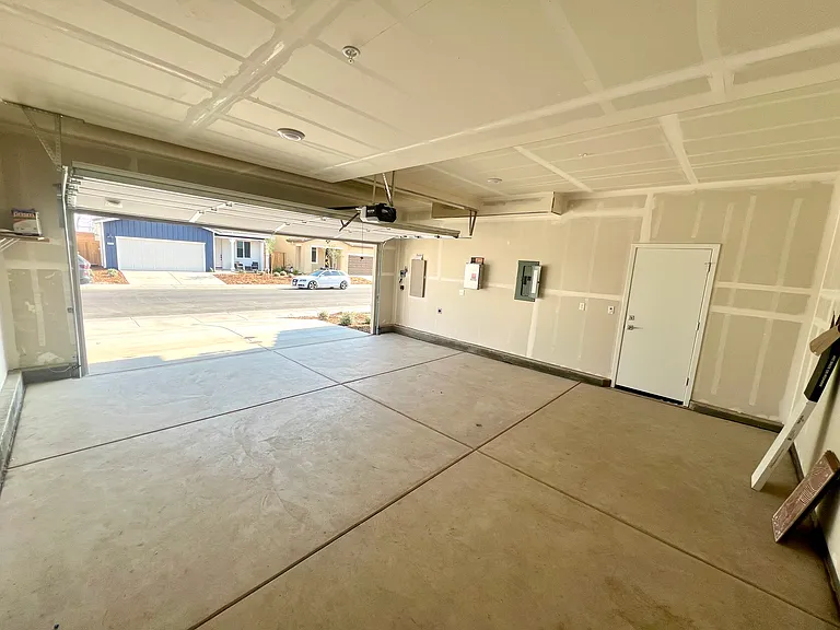 8081 Moongate Way — Photo 24
