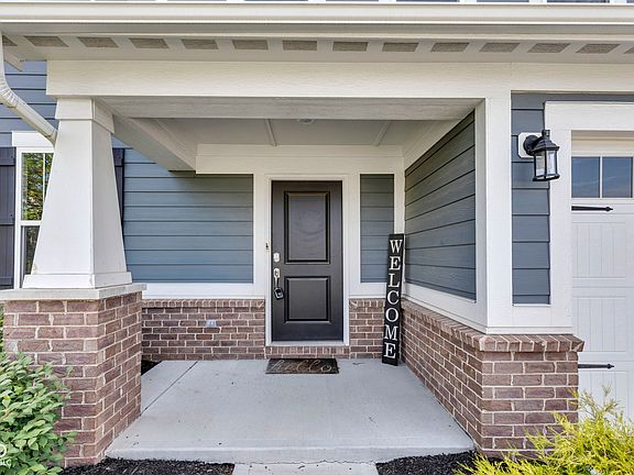 3rd image of 9978 Trafford Ct