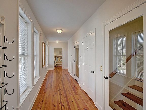 5th image of 1677 E Ashley Ave #B