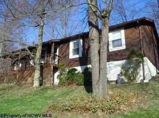 16 Donaldson Ct, Morgantown, WV 26508