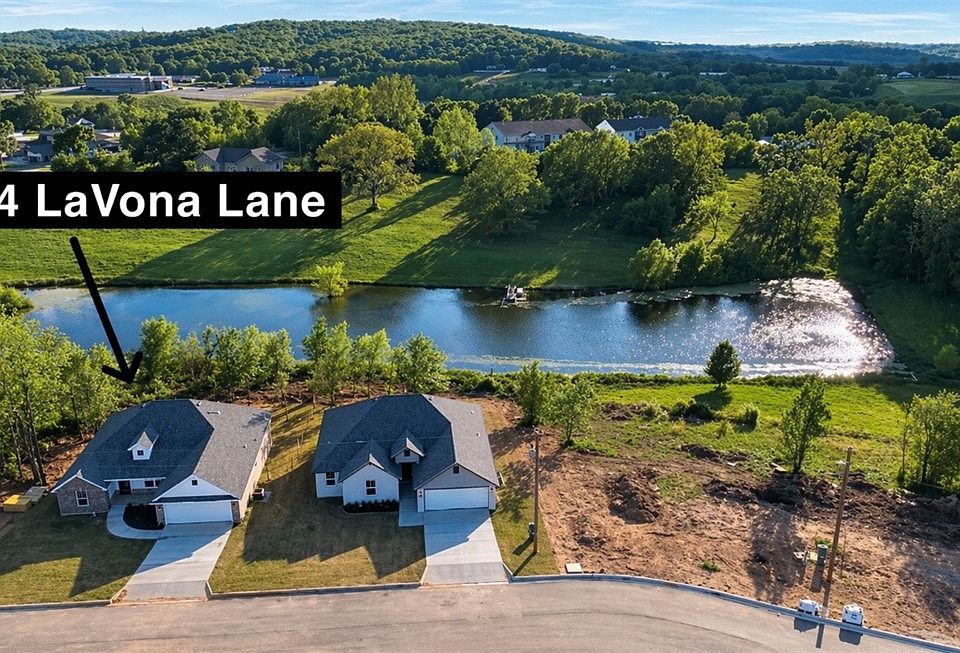2nd image of 214 Lavona Ln